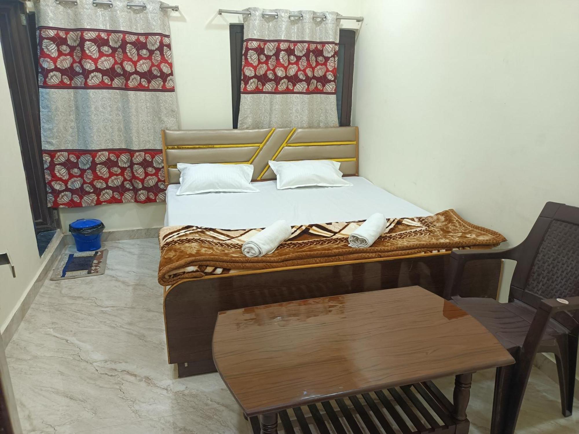S Homestay Varanasi